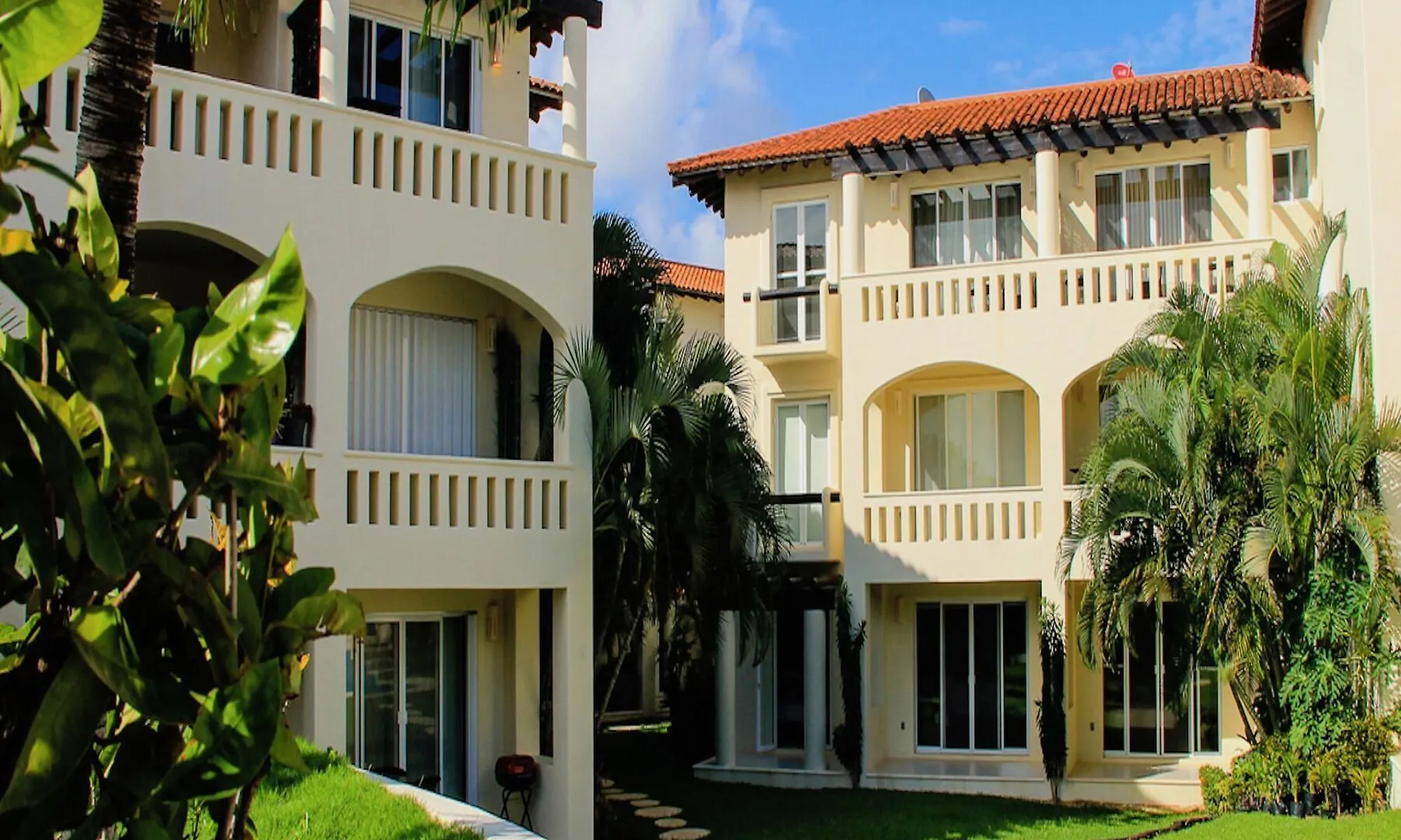 Luna Maya 1 Bdr Apartment Sol 03 By Select Playa del Carmen